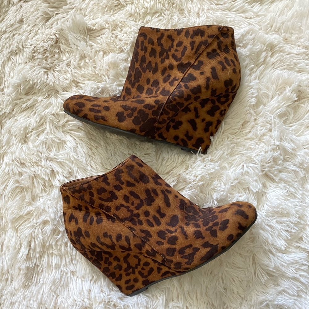 Madden Girl Zumba Leopard Wedge Zip Up Booties